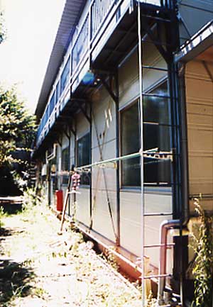 一般向け地域型仮設住宅 (長田区・南尻池公園 1999年2月)